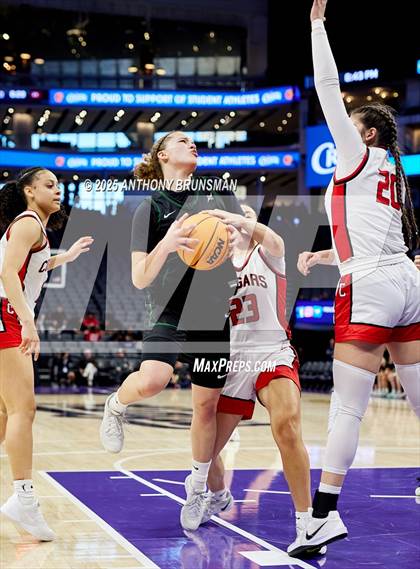Thumbnail 1 in Sage Hill vs Carondelet (CIF State D1 Final) photogallery.