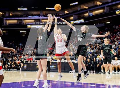 Thumbnail 3 in Sage Hill vs Carondelet (CIF State D1 Final) photogallery.