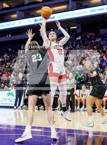 Thumbnail 2 in Sage Hill vs Carondelet (CIF State D1 Final) photogallery.