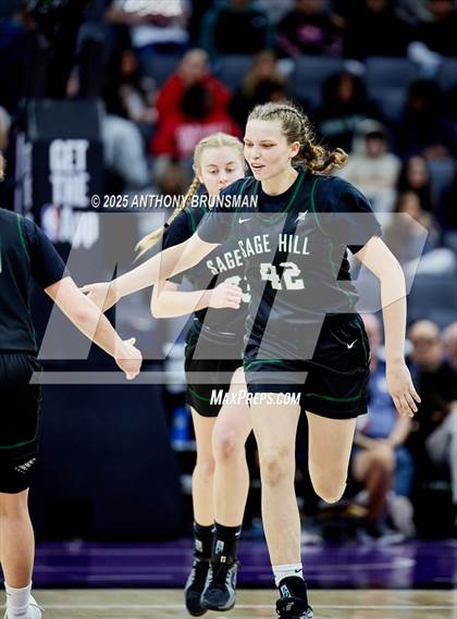 Thumbnail 3 in Sage Hill vs Carondelet (CIF State D1 Final) photogallery.