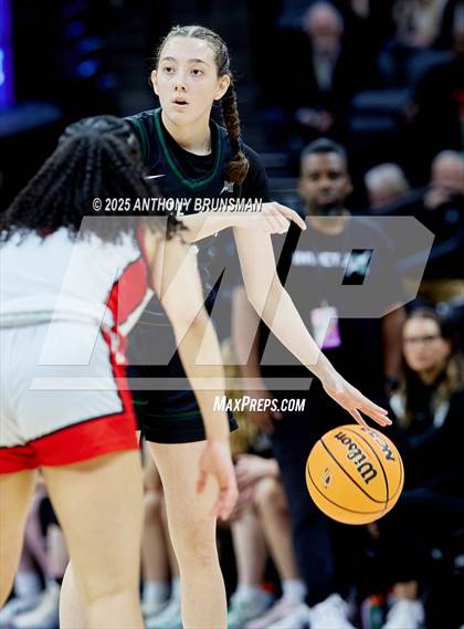 Thumbnail 3 in Sage Hill vs Carondelet (CIF State D1 Final) photogallery.