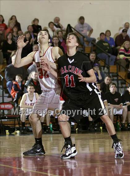 Thumbnail 2 in Niagara-Wheatfield vs Clarence (Section VI AA Prequarterfinal) photogallery.