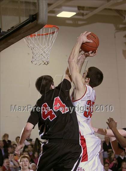 Thumbnail 3 in Niagara-Wheatfield vs Clarence (Section VI AA Prequarterfinal) photogallery.