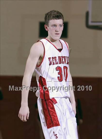 Thumbnail 2 in Niagara-Wheatfield vs Clarence (Section VI AA Prequarterfinal) photogallery.