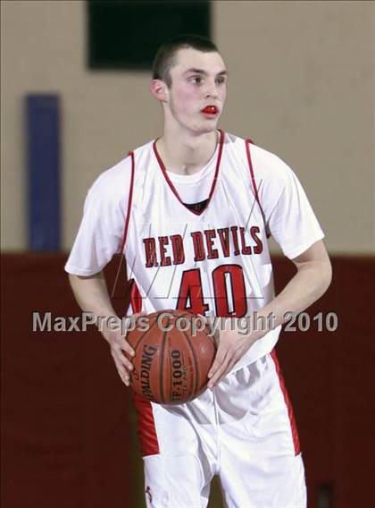Thumbnail 1 in Niagara-Wheatfield vs Clarence (Section VI AA Prequarterfinal) photogallery.