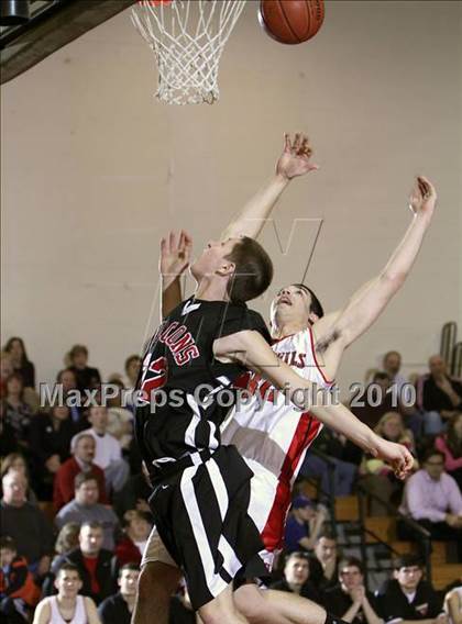 Thumbnail 3 in Niagara-Wheatfield vs Clarence (Section VI AA Prequarterfinal) photogallery.