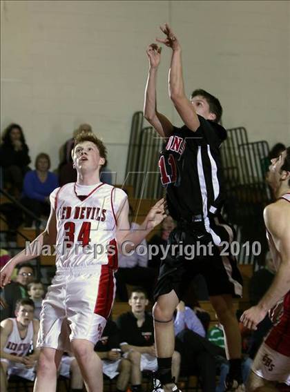 Thumbnail 1 in Niagara-Wheatfield vs Clarence (Section VI AA Prequarterfinal) photogallery.