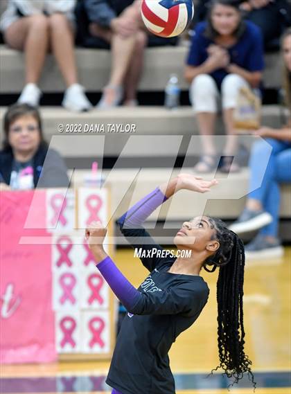 Thumbnail 2 in Crowley @ Weatherford photogallery.