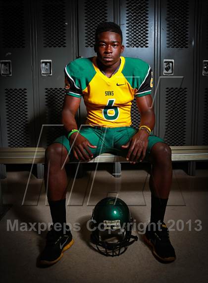 Thumbnail 1 in University (Preseason Top 25 Photo Shoot) photogallery.