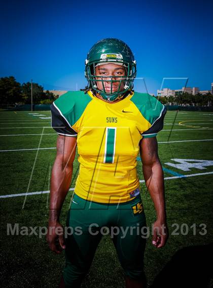 Thumbnail 1 in University (Preseason Top 25 Photo Shoot) photogallery.
