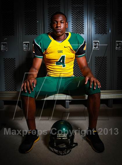 Thumbnail 1 in University (Preseason Top 25 Photo Shoot) photogallery.