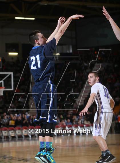 Thumbnail 3 in Lake George vs Waterville (NYSPHSAA Class C Final) photogallery.