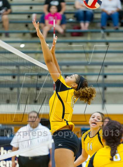 Thumbnail 2 in Brennan vs. Clark (NISD Volleyball Tournament) photogallery.