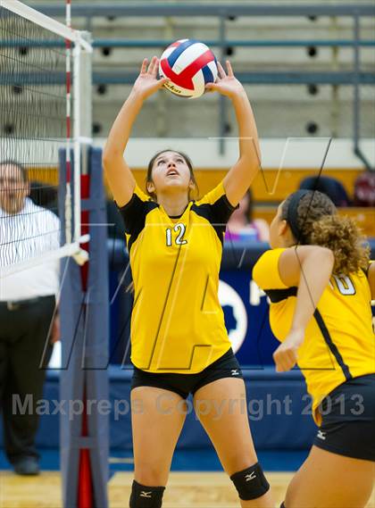 Thumbnail 3 in Brennan vs. Clark (NISD Volleyball Tournament) photogallery.