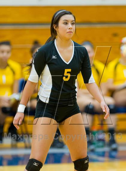 Thumbnail 2 in Brennan vs. Clark (NISD Volleyball Tournament) photogallery.