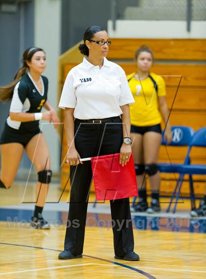 Thumbnail 2 in Brennan vs. Clark (NISD Volleyball Tournament) photogallery.