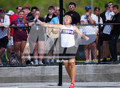 Thumbnail 3 in CHSAA 4A Final (Discus) photogallery.