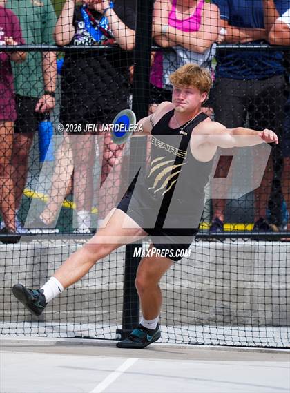 Thumbnail 2 in CHSAA 4A Final (Discus) photogallery.