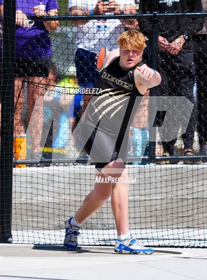 Thumbnail 3 in CHSAA 4A Final (Discus) photogallery.
