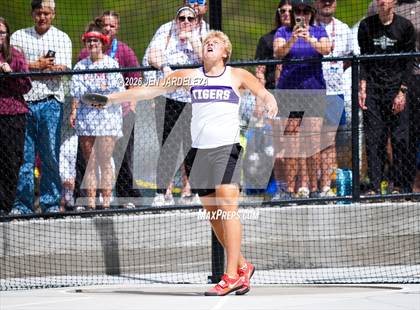 Thumbnail 3 in CHSAA 4A Final (Discus) photogallery.