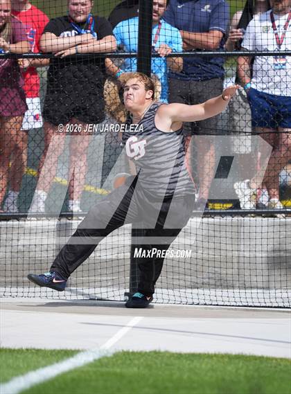 Thumbnail 2 in CHSAA 4A Final (Discus) photogallery.
