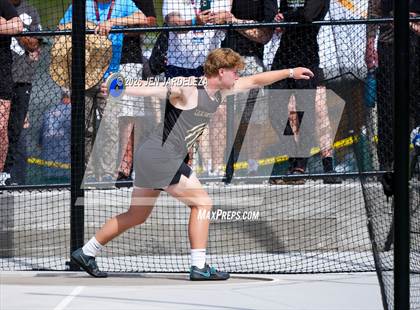 Thumbnail 1 in CHSAA 4A Final (Discus) photogallery.