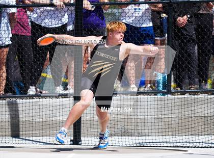 Thumbnail 1 in CHSAA 4A Final (Discus) photogallery.