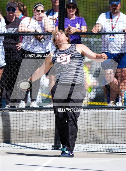 Thumbnail 2 in CHSAA 4A Final (Discus) photogallery.