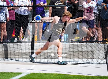 Thumbnail 2 in CHSAA 4A Final (Discus) photogallery.