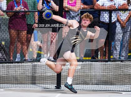Thumbnail 2 in CHSAA 4A Final (Discus) photogallery.