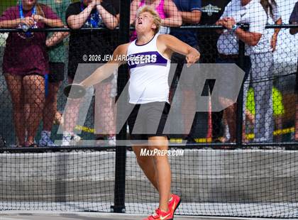 Thumbnail 2 in CHSAA 4A Final (Discus) photogallery.