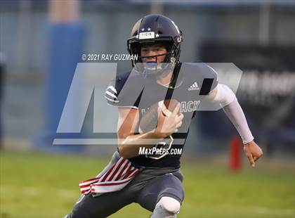Thumbnail 1 in Sanger vs. Clovis East photogallery.
