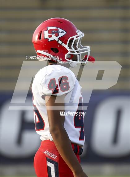 Thumbnail 3 in Sanger vs. Clovis East photogallery.