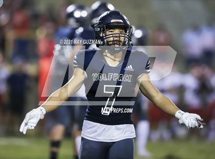 Thumbnail 2 in Sanger vs. Clovis East photogallery.