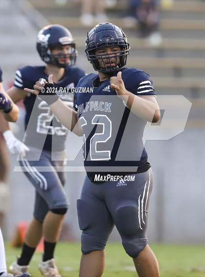 Thumbnail 3 in Sanger vs. Clovis East photogallery.