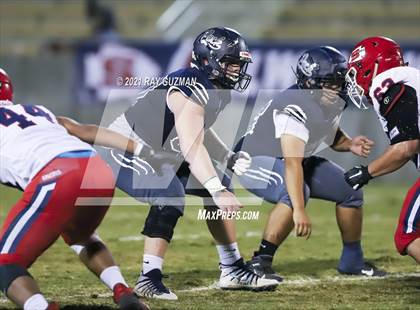 Thumbnail 3 in Sanger vs. Clovis East photogallery.