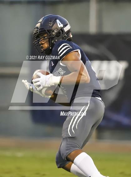 Thumbnail 3 in Sanger vs. Clovis East photogallery.