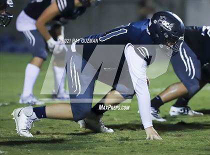 Thumbnail 2 in Sanger vs. Clovis East photogallery.