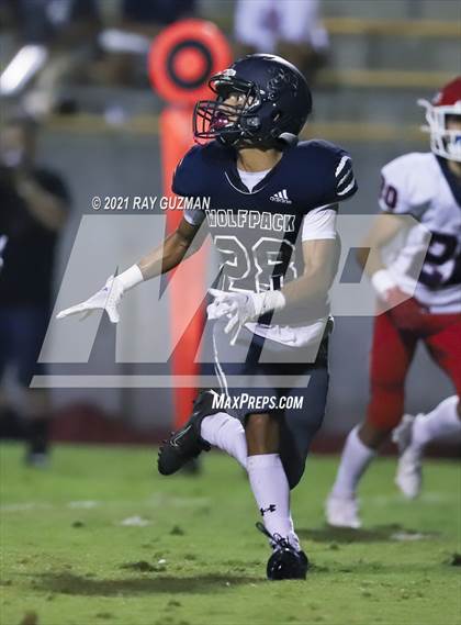 Thumbnail 1 in Sanger vs. Clovis East photogallery.