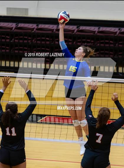 Thumbnail 2 in Churchill vs. Clemens  photogallery.
