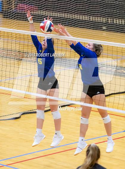 Thumbnail 1 in Churchill vs. Clemens  photogallery.
