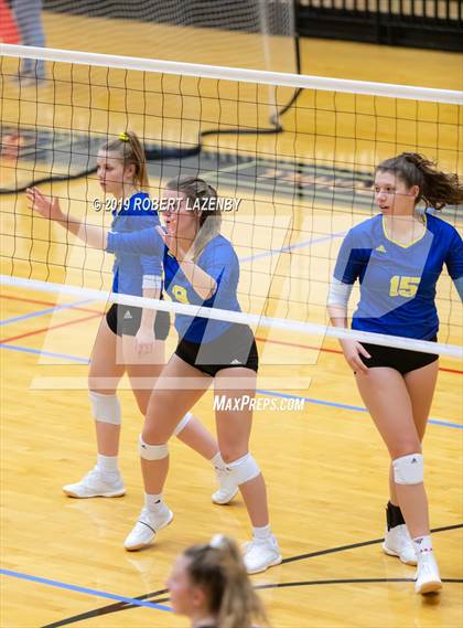 Thumbnail 3 in Churchill vs. Clemens  photogallery.