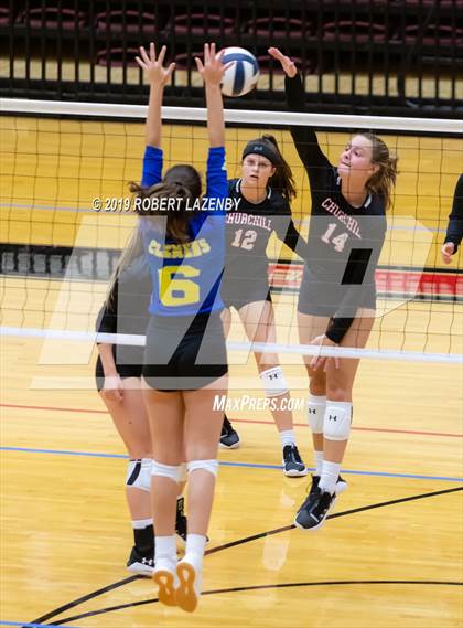 Thumbnail 2 in Churchill vs. Clemens  photogallery.