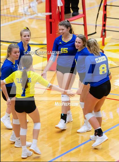 Thumbnail 3 in Churchill vs. Clemens  photogallery.