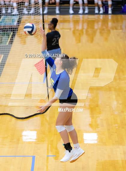 Thumbnail 2 in Churchill vs. Clemens  photogallery.
