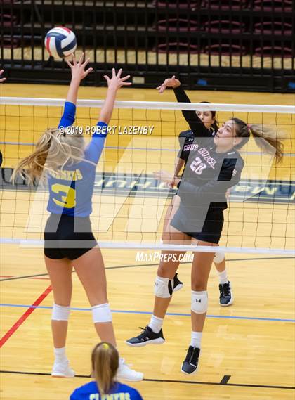 Thumbnail 1 in Churchill vs. Clemens  photogallery.