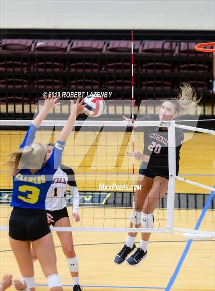 Thumbnail 3 in Churchill vs. Clemens  photogallery.