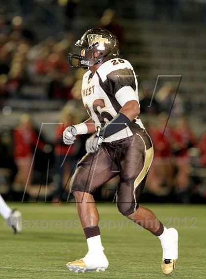Thumbnail 2 in Palos Verdes v West Torrance (CIF SS Northern Division Final) photogallery.