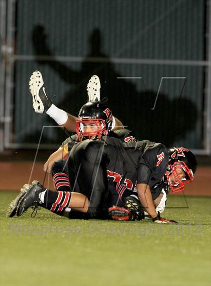 Thumbnail 2 in Palos Verdes v West Torrance (CIF SS Northern Division Final) photogallery.