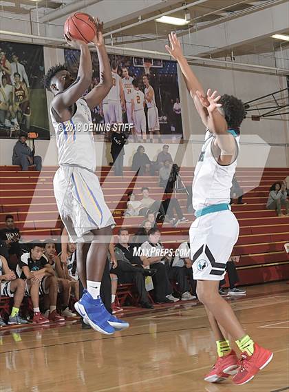 Thumbnail 2 in Sheldon vs. Newark Memorial (Father Kelly Tribute) photogallery.